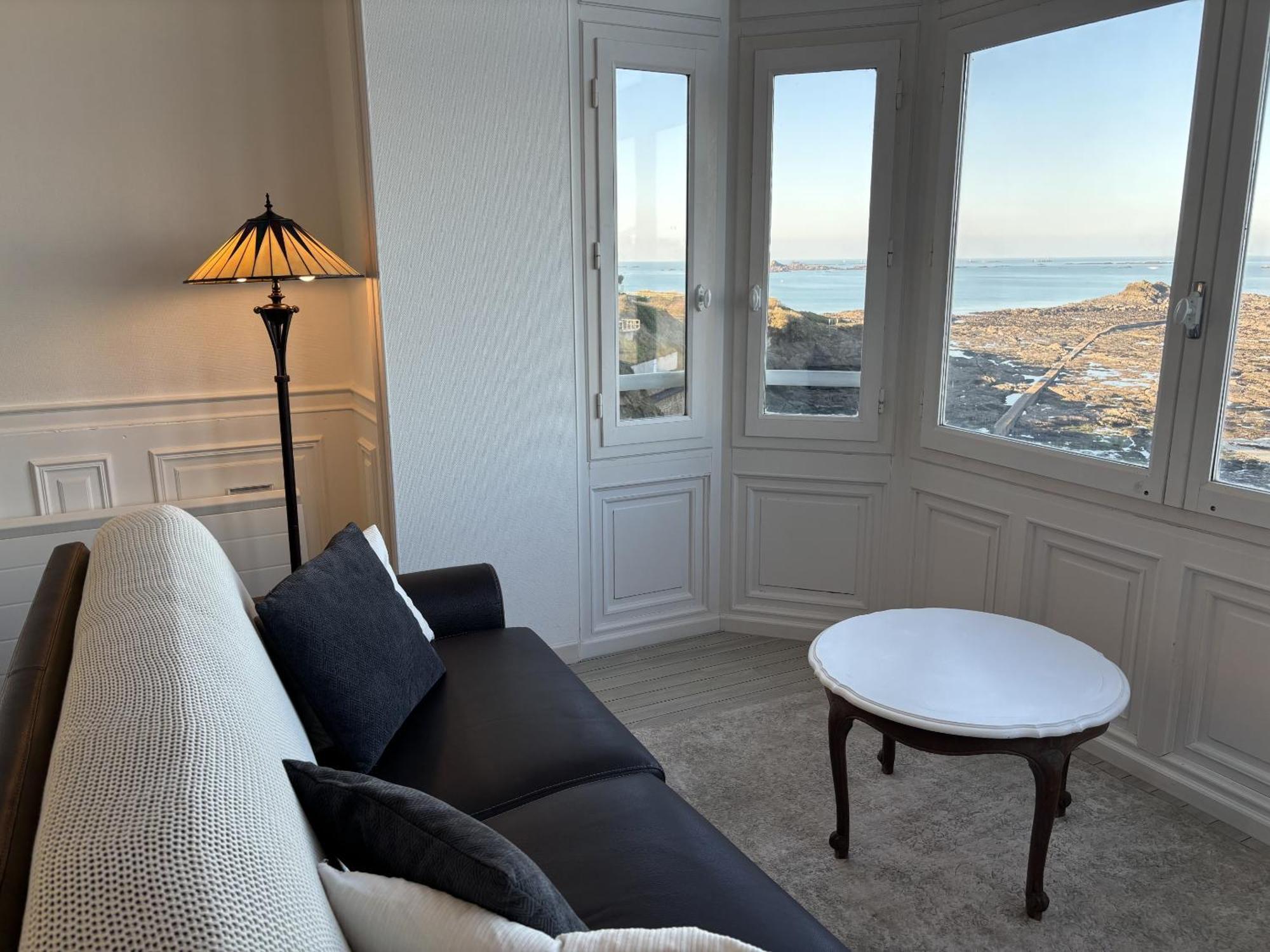 Villa Xixe Vue Mer 迪纳尔 外观 照片